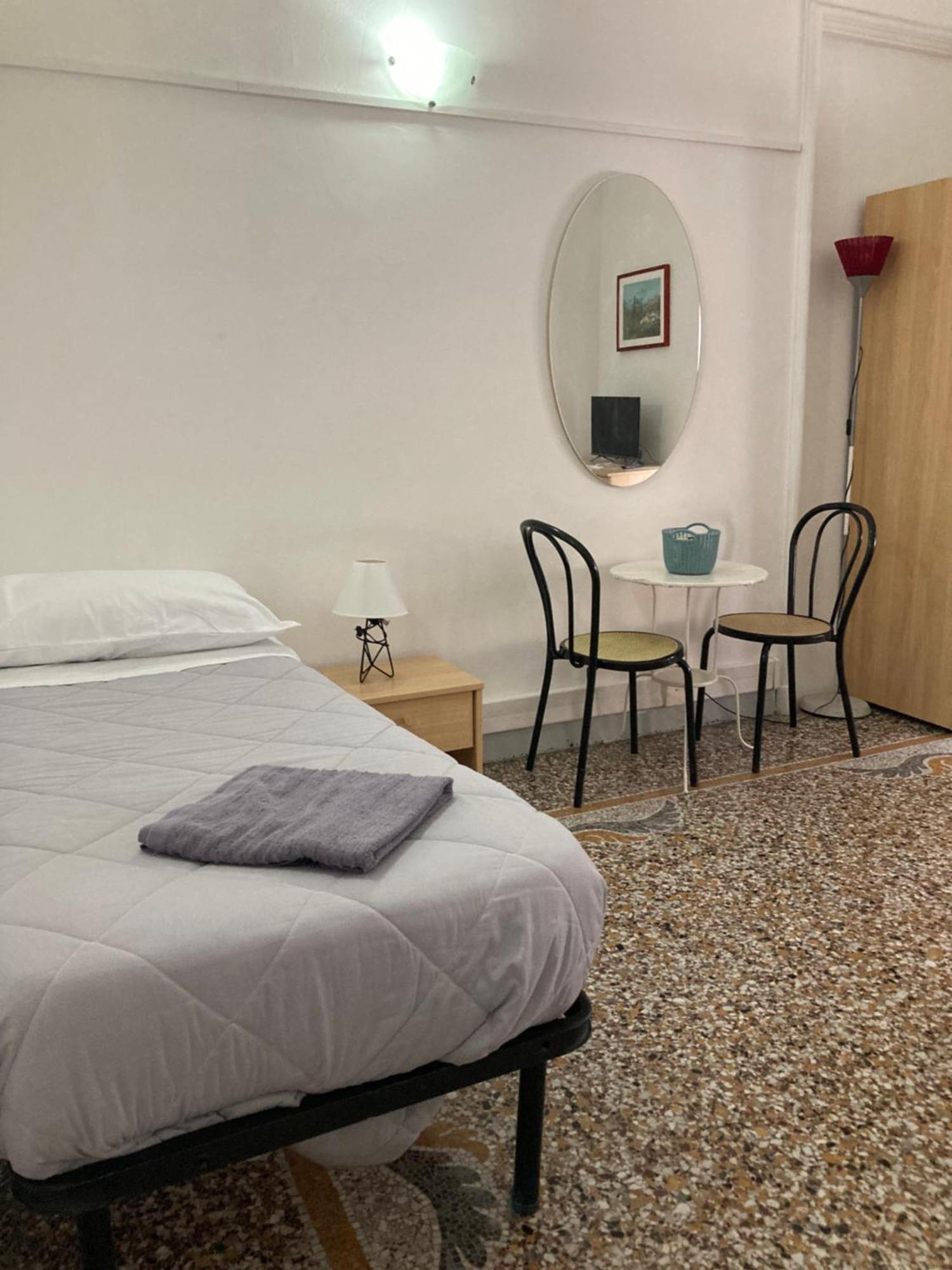 Guest House Roma Genova Exterior foto